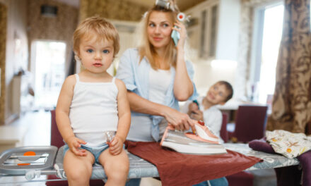 Co czuje Twoje Dziecko, gdy korzystasz z telefonu?